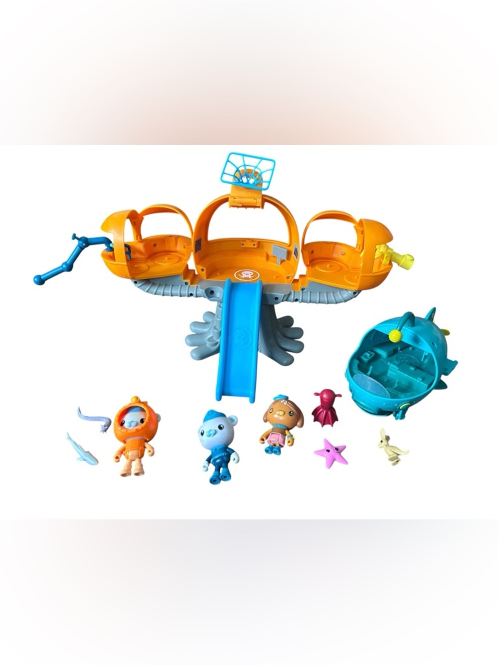Octonauts Above and Beyond Octopod Playset with Figures And Vehicle Lot FLAW